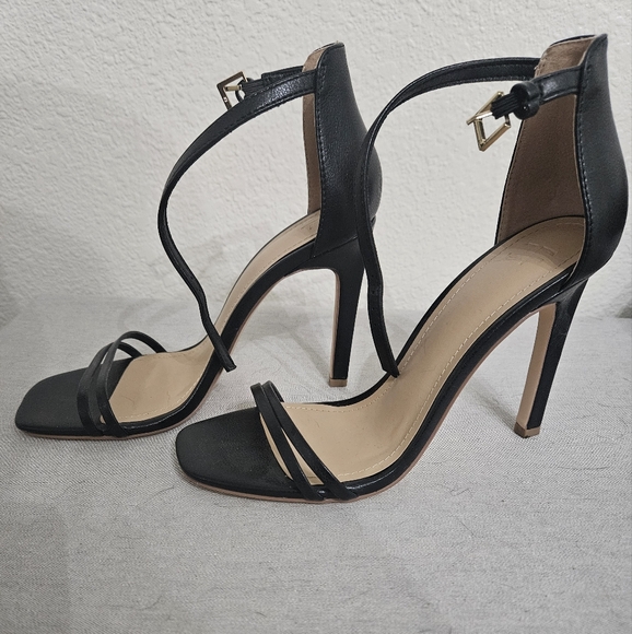 Black Heels - Picture 3 of 6